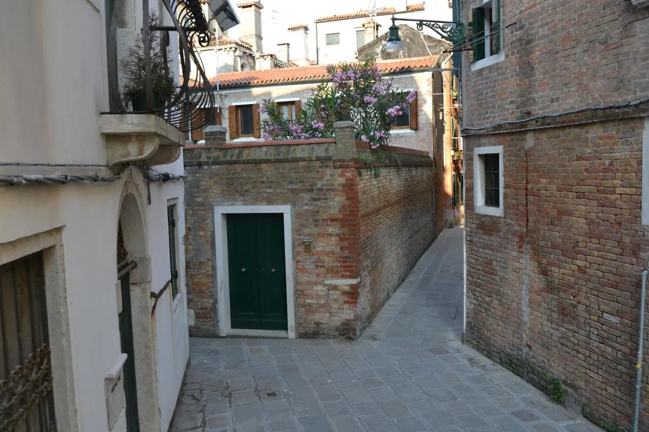 Ca' Ermina & Garden Apartment Venice Italy