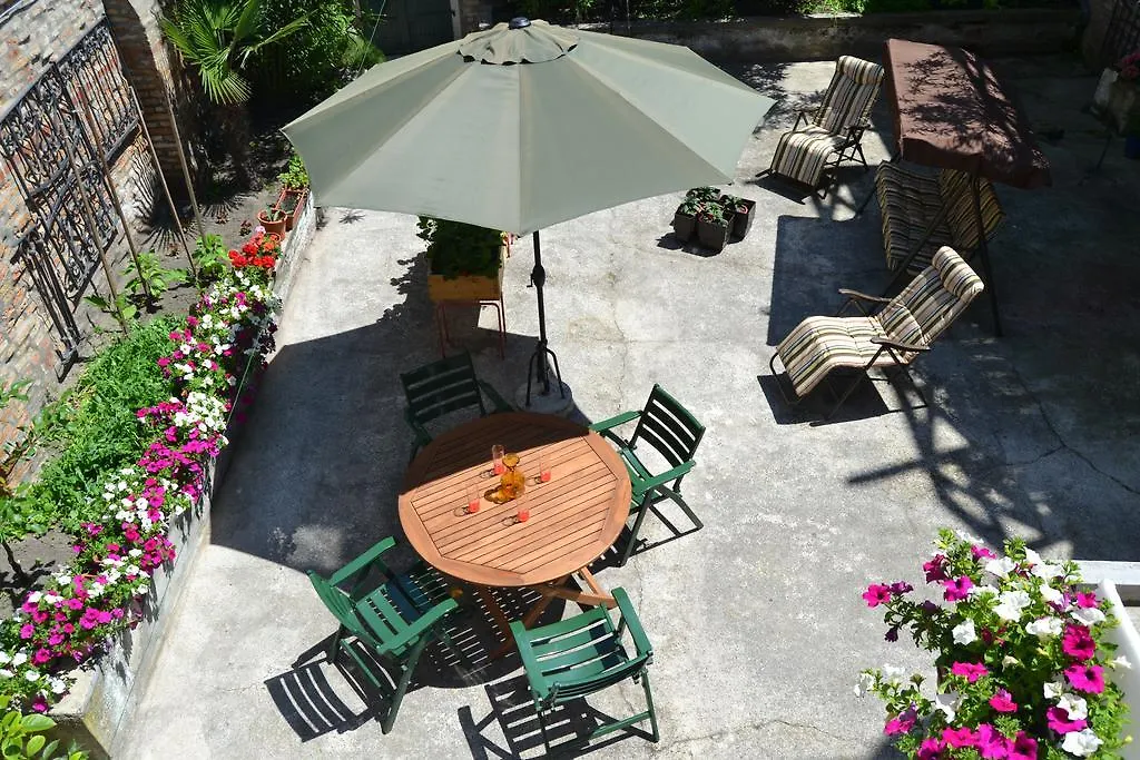 Ca' Ermina & Garden Apartment Venice